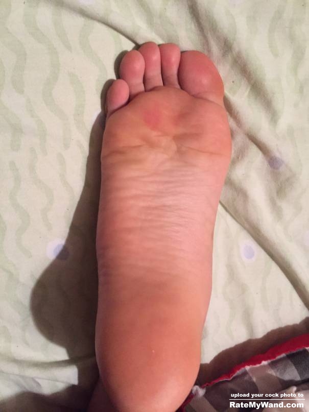 Rate her soles 1-10 bc i love to cum suck and lick them - Rate My Wand