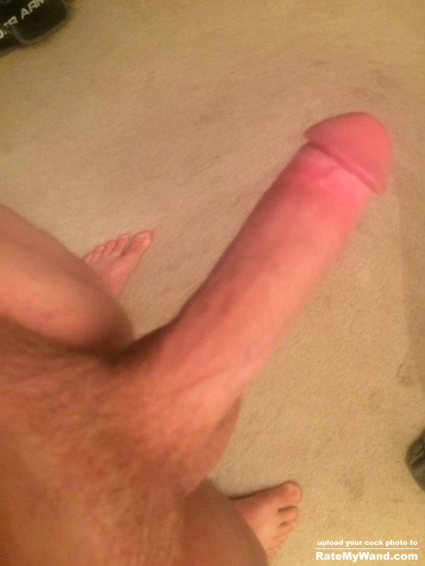 Who wants to taste the pre cum from the tip? Kik? - Rate My Wand
