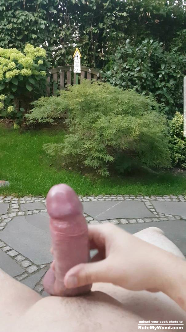 Wanking in the garden - Rate My Wand