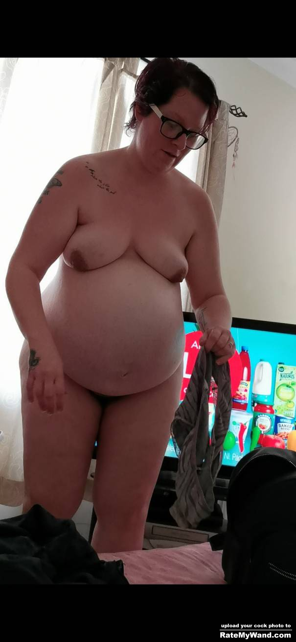 My wife 8 an a half months preg. Shes looking for 50 guys to fuck her all night long before she gives birth. - Rate My Wand