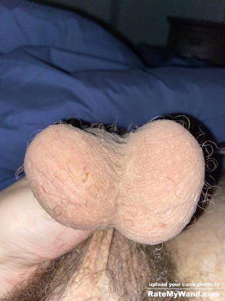 Comment if you like my fat hairy Testicles - Rate My Wand