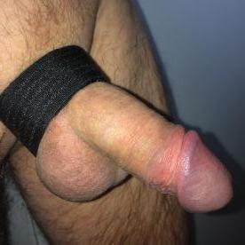 Velcro.. feels nice and tight - Rate My Wand