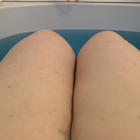 Relaxing in the bath - Rate My Wand