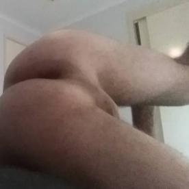 Any boys want to kik , need to see some yummy dicks hehe - Rate My Wand