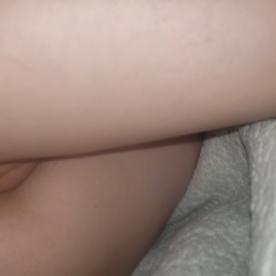 Sisters 18 year old friends pussy in my bed! - Rate My Wand