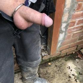 Cock flash while working in the garden the other day - Rate My Wand