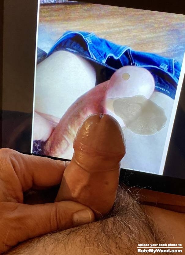 A guy jacking off to my cock - Rate My Wand