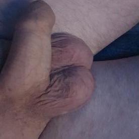 I need Someone To play with my cock n balls let me know - Rate My Wand