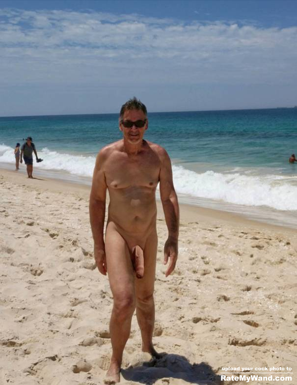True nudist flashing on the beach - Rate My Wand