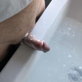 Little bit of fun with the shaving foam while i shave :) - Rate My Wand